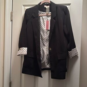 Andree by unit. Brand new. Black with black Polk dots. 3/4 sleeves.